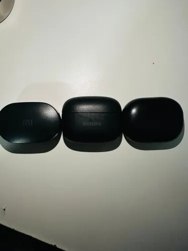 KIT 3 FONES DE OUVIDO PHILLIPS TWS, MI TRUE EARBUDS BASIC 2 E OUTRO GENÉRICO 