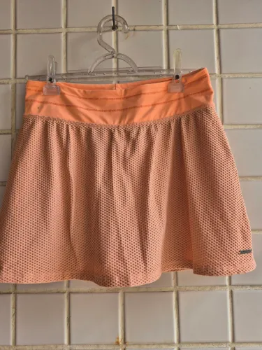 Saia short track e field powercool laranja M