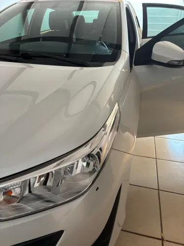 Toyota Yaris XS Connect Sedan 1.5 Flex 16V AUT 2022