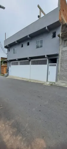 Casa no alto da serra, quarto, sala cozinha estilo americana e área de serviço. *