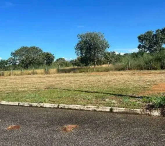 Vendo lote quitado no Setor Praia Bela em Porto Nacional