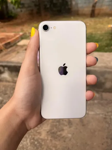 IPHONE SE, 3 GERAÇÃO, SEMI-NOVO, 83% SAÚDE DA BATERIA, 64GB DE MEMÓRIA