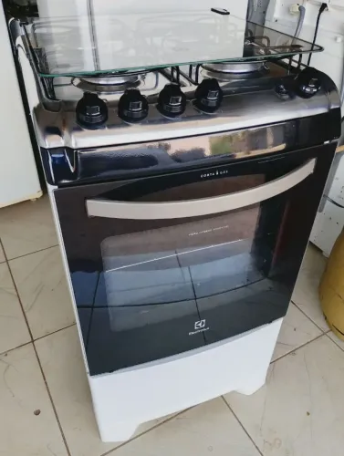 Fogão Eletrolux acendimento Elétrico