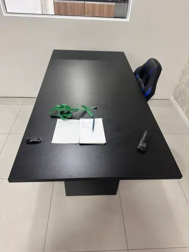 Mesa Preta 1,75m x 0,85m ? Escritório / Reuniões