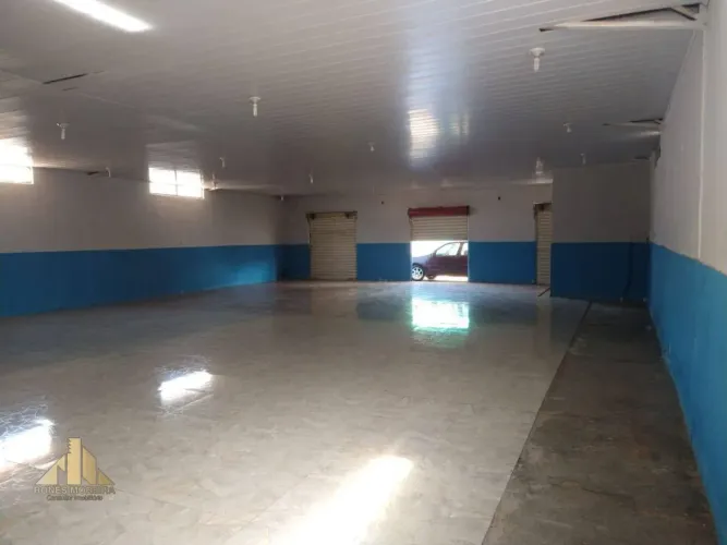 Aluga Loja na rua 7 quadra 87 no Lago Azul Novo Gama - GO