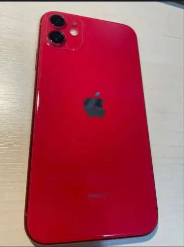 iPhone 11 Usado - 128 GB - Vermelho
