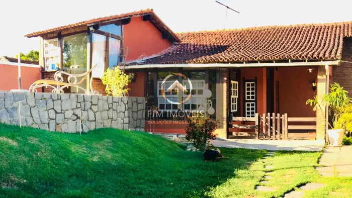 Casa em Vila Progresso - Niterói com 350m², 3 Dormitórios e 4 Banheiros - Venda por R$ 1.0