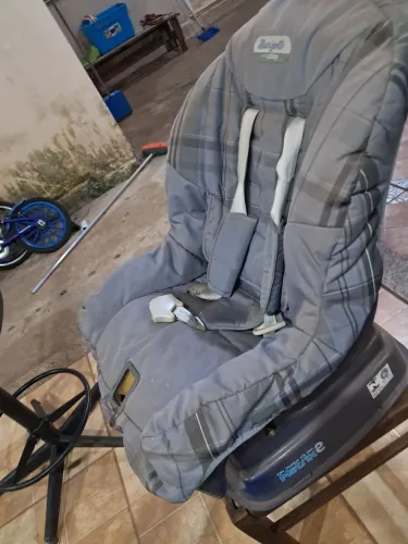 Cadeirinha de criança para carro