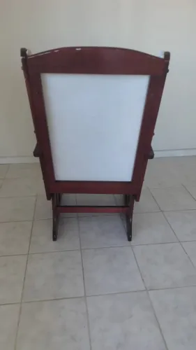 CADEIRA DE BALANÇO