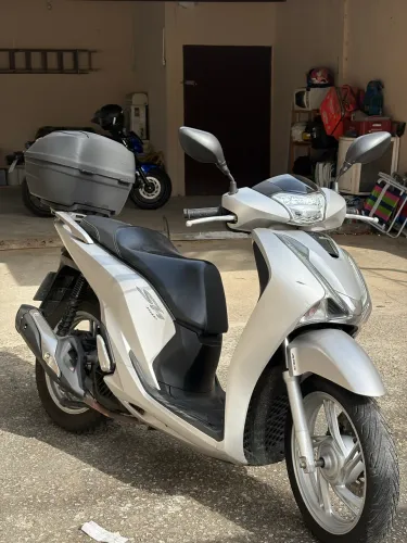 Honda SH 150i DLX ABS 2017 - 56.000 km - Baú Incluso