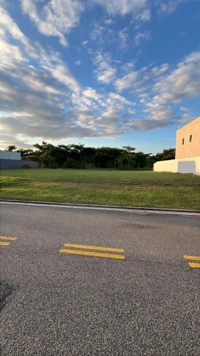 Terreno à venda no Condomínio Alphaville, Rio das Ostras/RJ