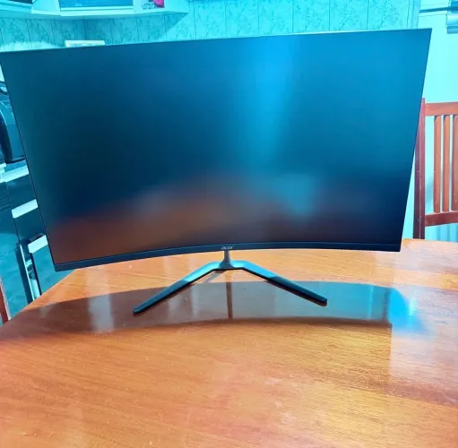 Monitor Acer Gamer Nitro 31.5" LED VA Full HD 240Hz 1ms ED320Q X2BMIIPX