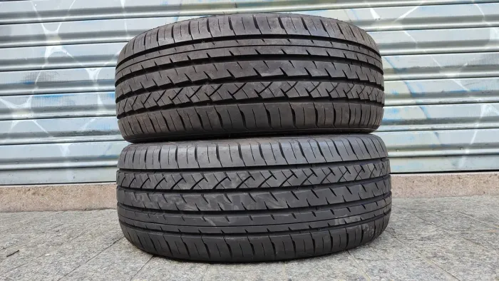 Par de pneus 205/35/20 Xbri Sport 2