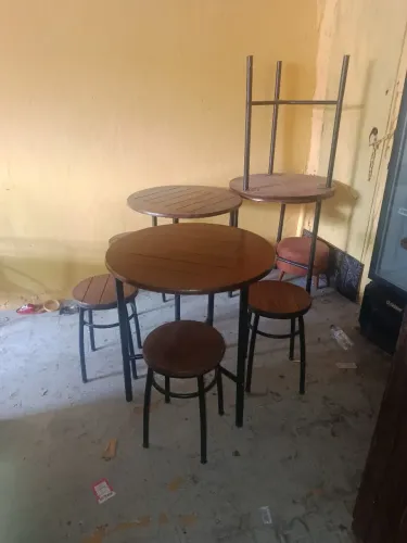 4 Jogos de Mesa e Banco de madeira para botecos outros adegas 