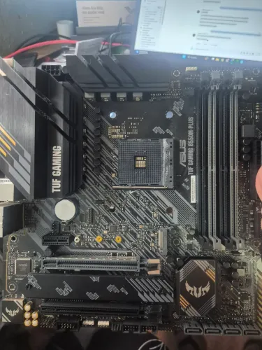 Lote Placa Mãe com B550M com defeito