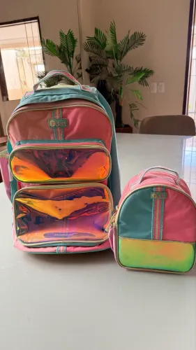 Mochila e lancheira puket