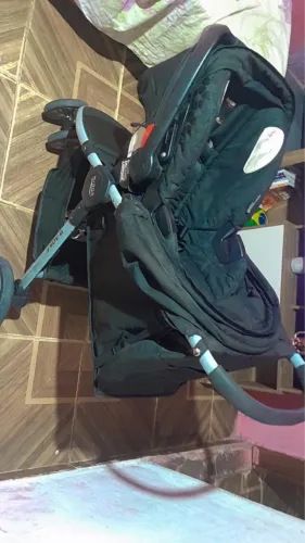 Carrinho Britax + Bebê conforto + Base para carro