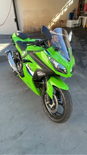 Ninja 300 2026 com 1050 km