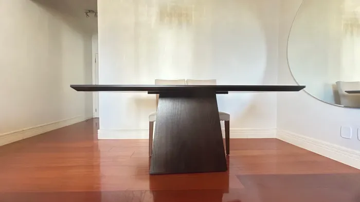 Mesa de Jantar com 6 cadeiras - Artzzi Campinas. 
