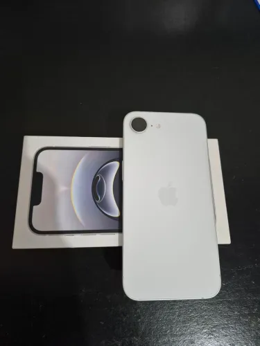 Iphone 16e pouco usado