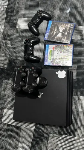 PS4 PRO