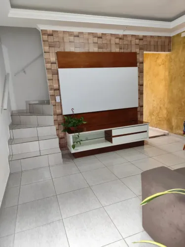Imóvel para venda possui 80 metros quadrados com 2 quartos em Mar e Céu - Guarujá - SP