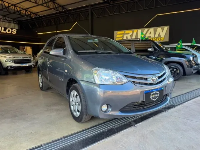 Toyota Etios XS 1.5 Flex 16V 5P Mec. 2015