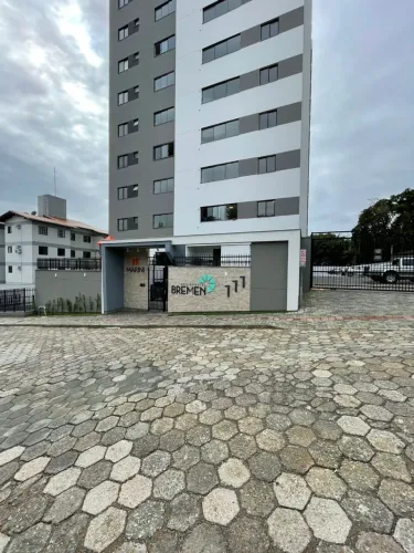 Apartamento na água verde 