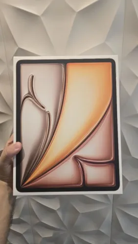 Apple 2025 iPad Air de 13 polegadas (Wi-Fi, 128 GB) - Luz das estrelas (M3)