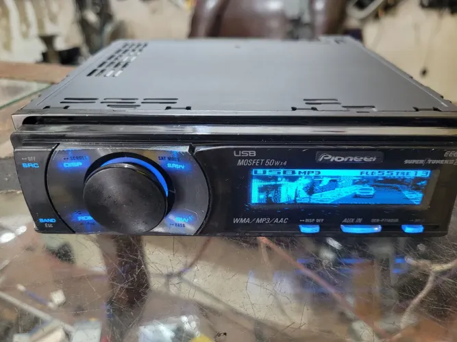 Pioneer golfinho DEH P7180UB