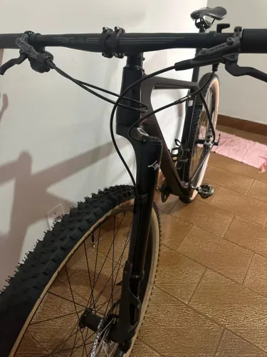 BIKE ARO 29 CANNONDALE CINZA L F-SI CARBON 4