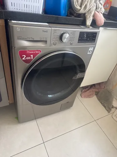 Máquina lava e seca LG 11kg- com defeito