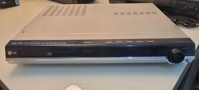 Home Theater LG Receiver