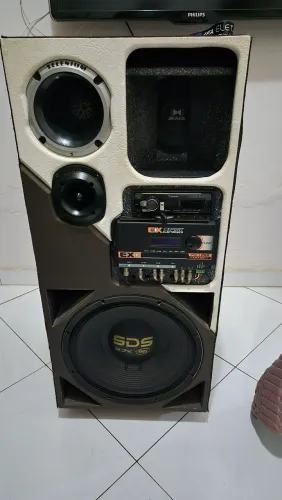 Caixa 4 vias automotiva 