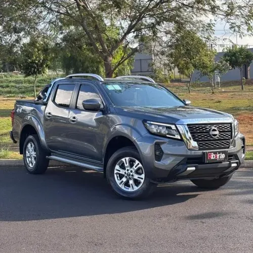 Nissan Frontier XE CD 4X4 2.3 Bi-TB Diesel Aut. 2024