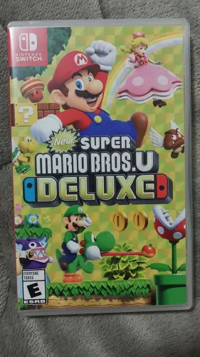 SWITCH New Super Mario Bros. U Deluxe
