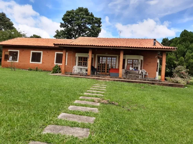 Sitio 31 Alqueires Formada em Pasto Atualmente na Pecuária Topografia Levemente Ondulada T