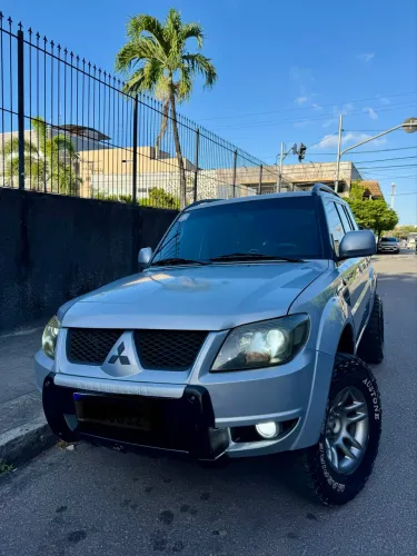 Mitsubishi Pajero TR4 2.0/ 2.0 Flex 16V 4X4 Mec. 2010