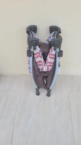 Berço portátil dobrável