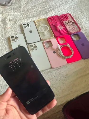 Vende-se um iPhone 14 Pro de 256GB em perfeito funcionamento. 