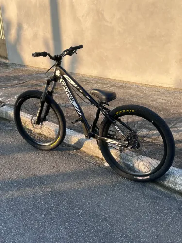 Bicicleta gios frx TROCO chama privado