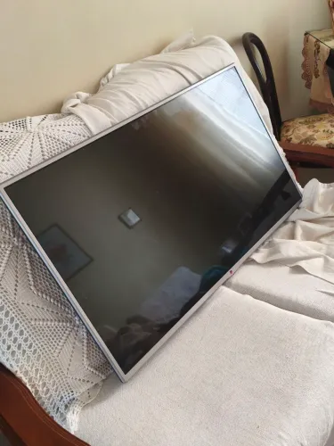 TV LG Smart 42" Full HD - Modelo 42LB5800