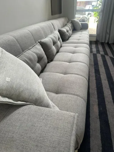 Sofá modular em linho