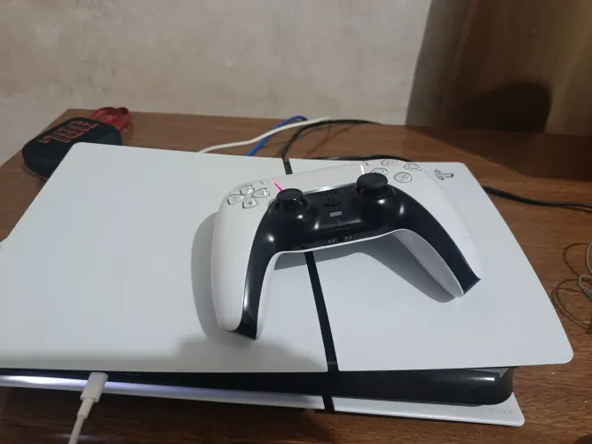 Vendo ps5 com monitor batatoooo