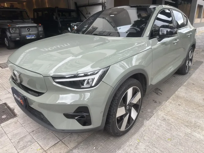 Volvo C40 Recharge Pure Eletric (elétrico) 2023