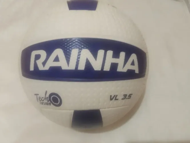 Bola Rainha e bomba 