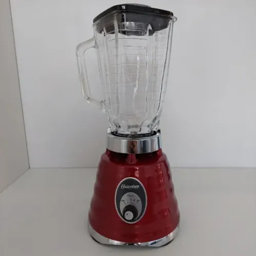 Liquidificador Oster vermelho 110v perfeito!