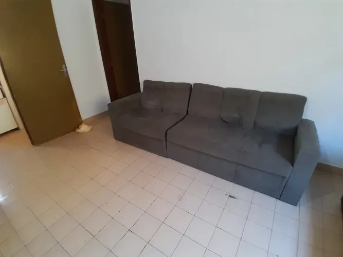 Sofá modulado em bom estado de conservação