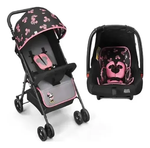 Carrinho de bebê menina