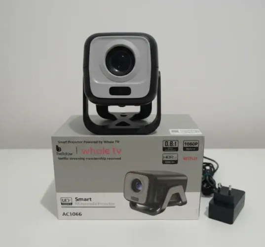Mini Projetor Bettdow Ac1066